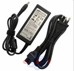 Carregador Notebook Samsung 19 volts 3,16 Amperes Plug 4 5,5 x 3,0 mm